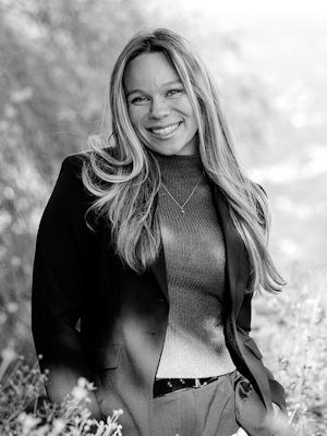 Team photo of Julie Helfrich